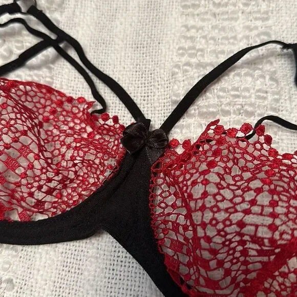 ASOS Bralette Red and Black Lace - Picture 5 of 6